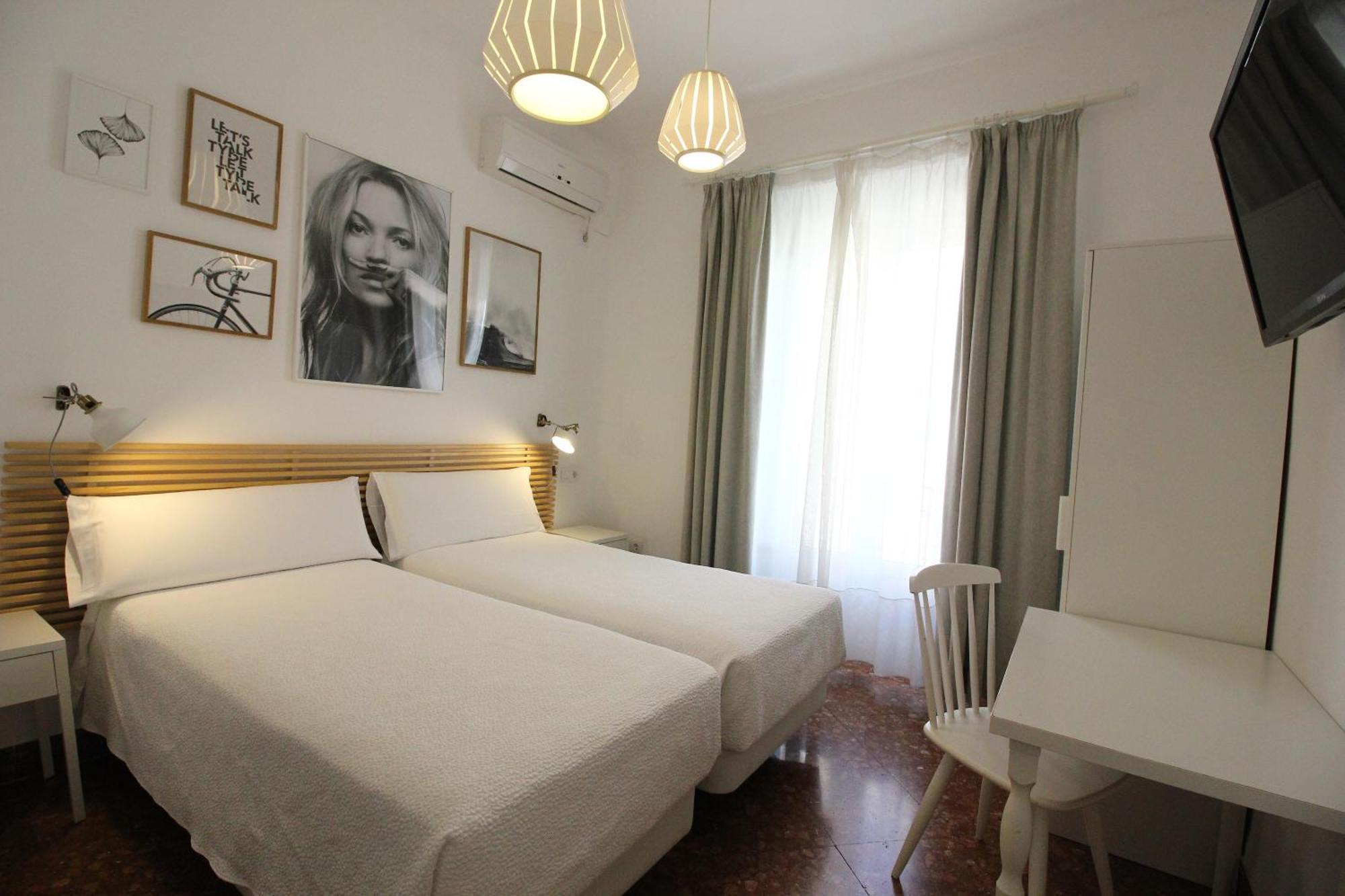 Las Atarazanas - Design Hostal Seville Exterior photo